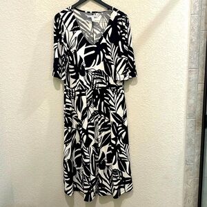 Girl with Curves long maxi dress size L
